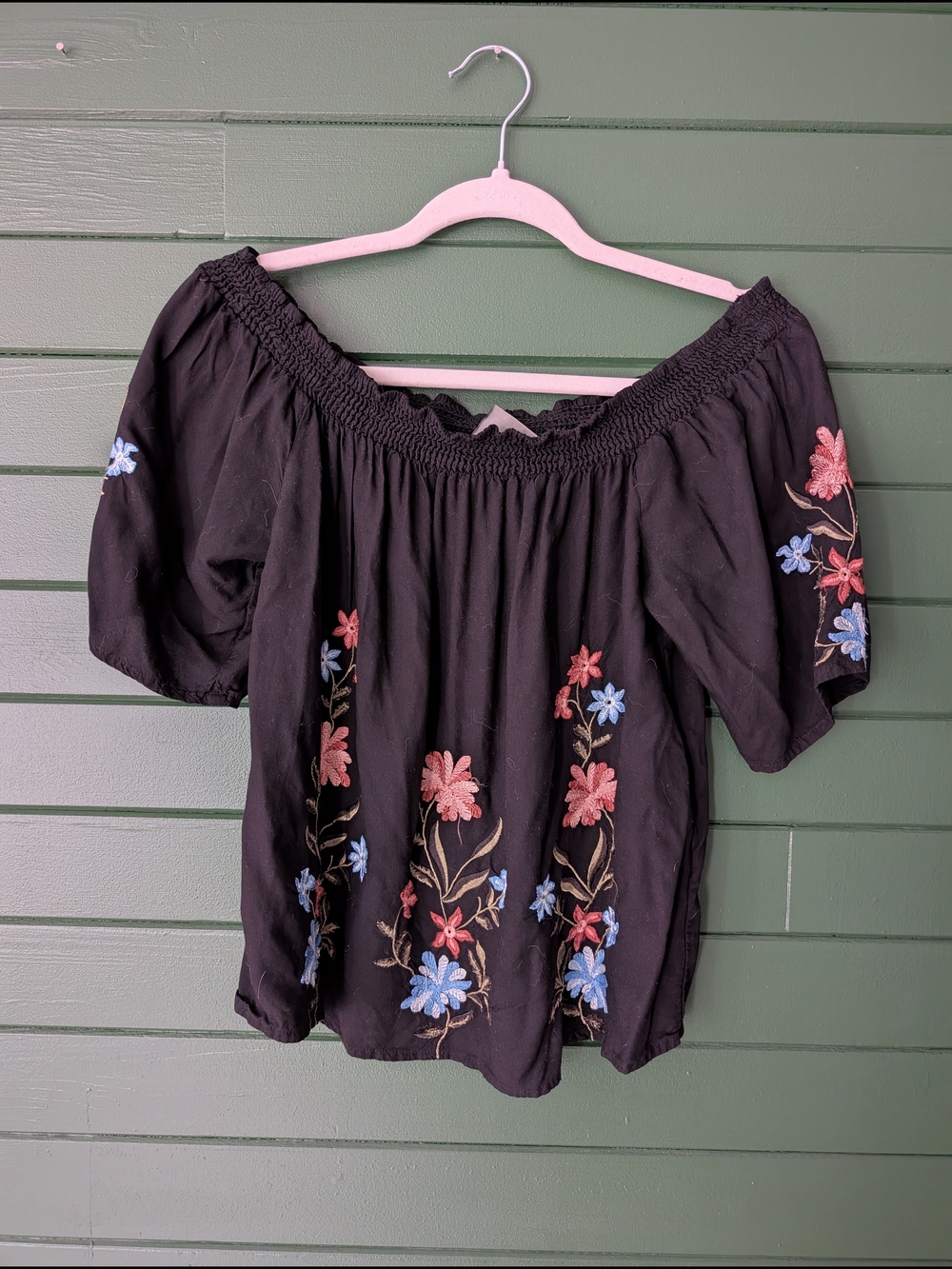 Vero Moda Black Off-Shoulder Floral Embroidered Top